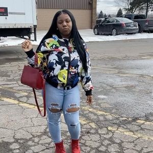 Meet your Posher, Shaniah